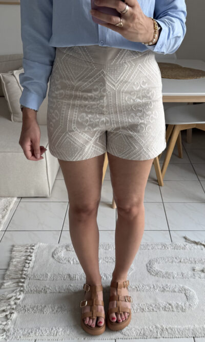 Short beige lin coton motifs brodés