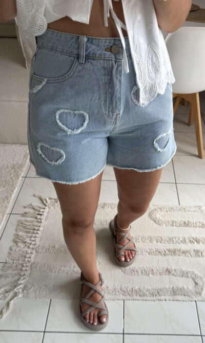 Short en jean 100% coton motifs coeurs