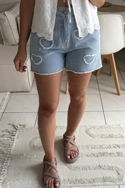Short en jean 100% coton motifs coeurs