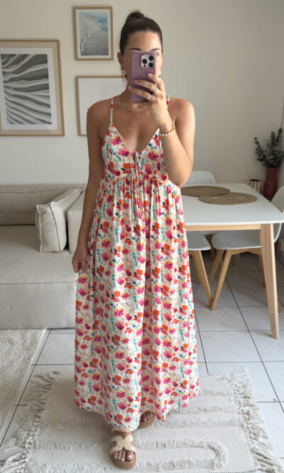 Robe longue ample colorée et fleurie