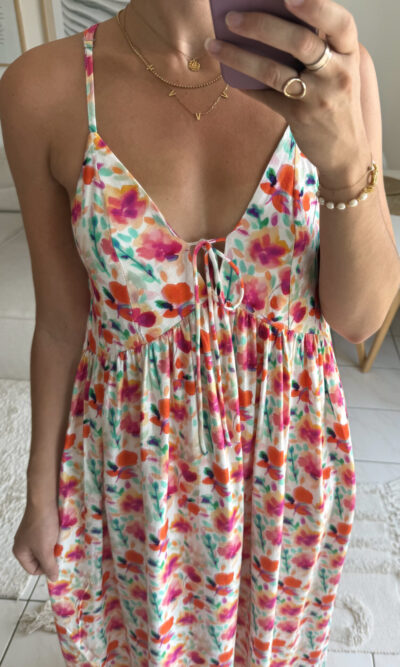 Robe longue ample colorée et fleurie