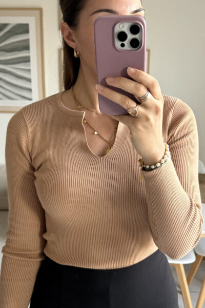 Pull fin côtelé camel