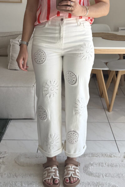 Jean blanc motifs estivaux ajourés
