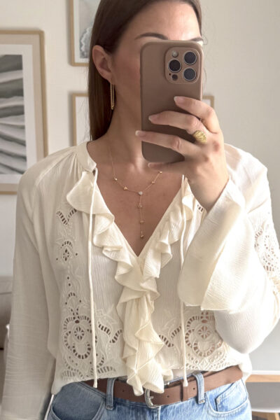 Blouse écrue broderies et volants