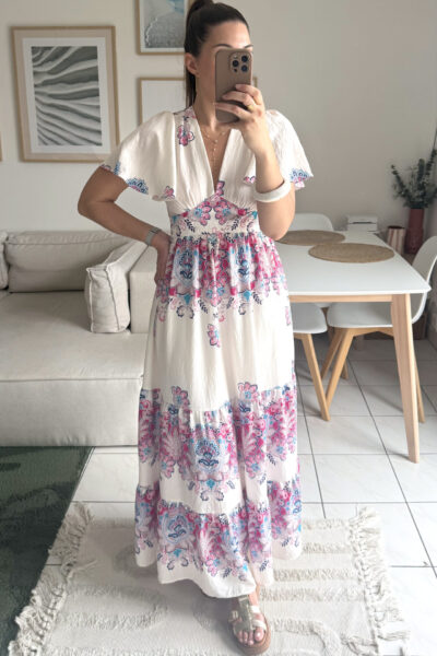Robe longue d'été blanche motifs bleu et rose